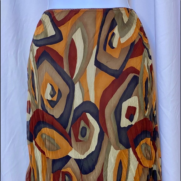 Express multi colored print skirt - Picture 2 of 2